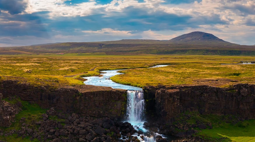 Thingvellir national park islandia iceland oxarafoss waterfalls aerial view