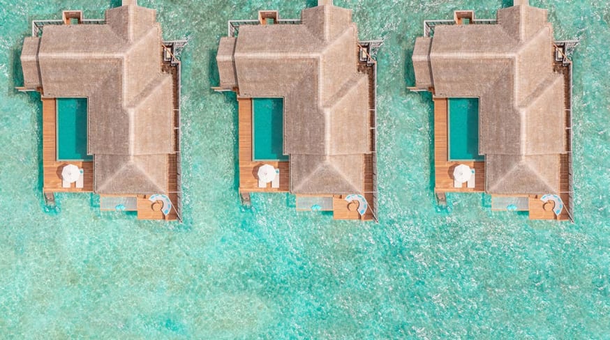 Anantara kihavah maldives villas overwater pool villas vista aerea