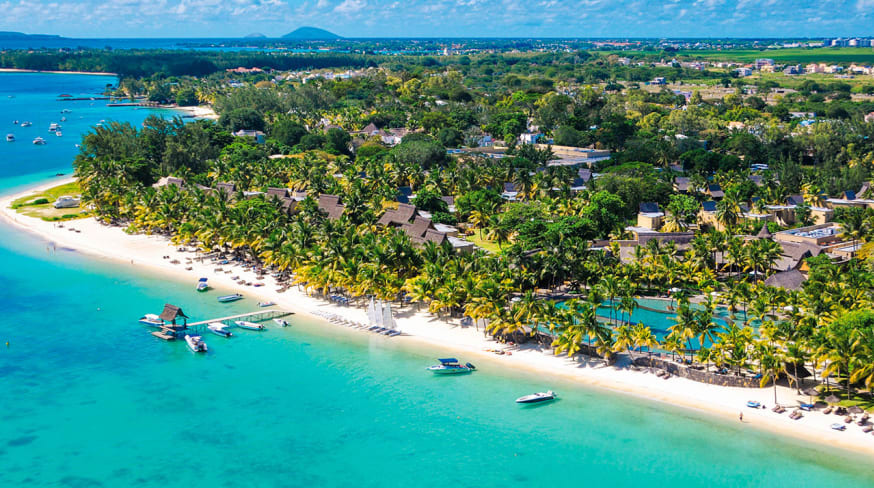 Ilhas maur cio trou aux biches beachcomber golf resort spa kayak