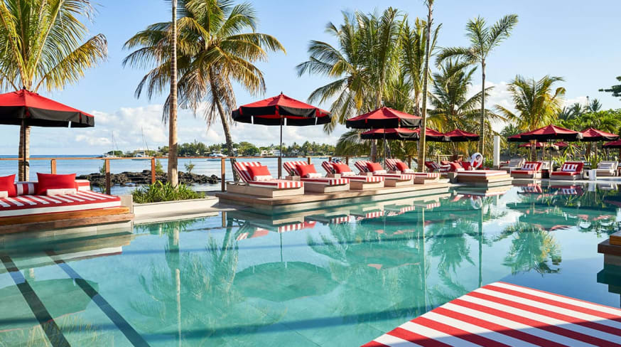 Lux grand baie beach rouge piscina