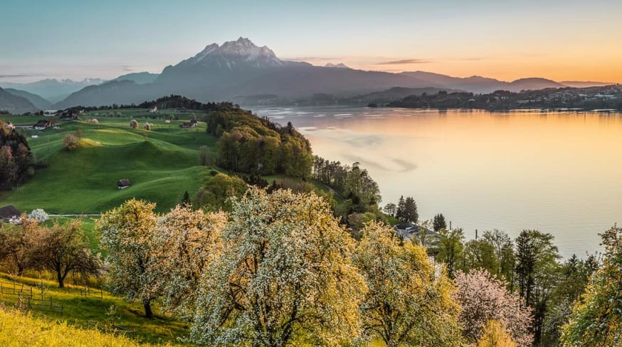Switzerland tourism vista do lago lucerna andreas gerth