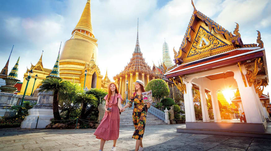 Amigas wat phra kaew bangkok