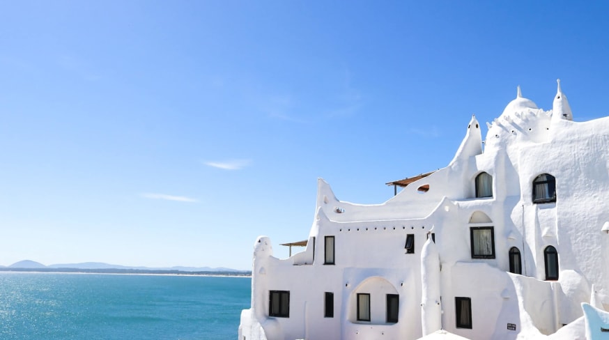Casapueblo uma paisagem on rica entalhada entre o ceu e o mar