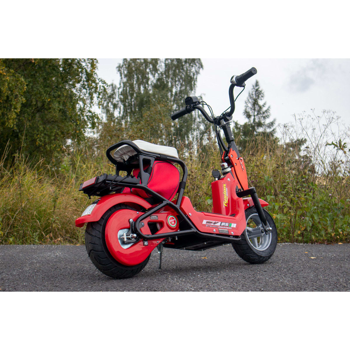 Fusion RCV Power 350W punainen lasten sähkömopo   verkkokauppa