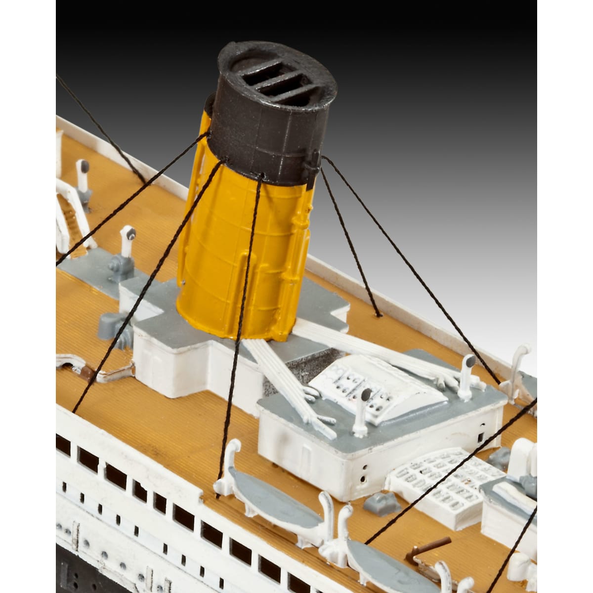 Revell . Titanic 1:700 pienoismalli  verkkokauppa