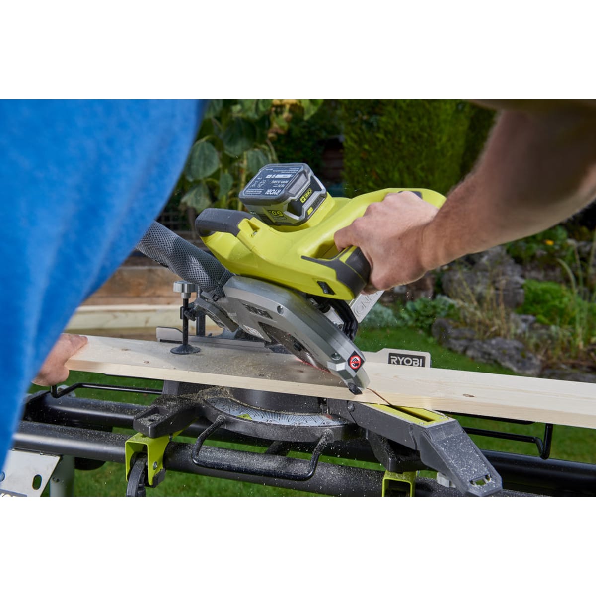 Ryobi ONE R18MS216 120G 18V 2Ah 216mm katkaisu ja jiirisaha