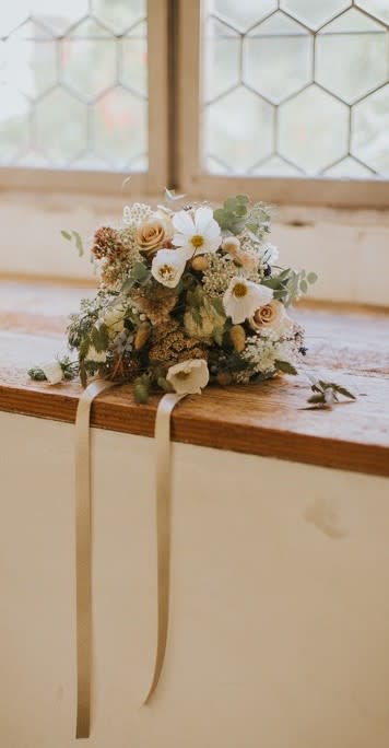 Brautstrauss aus unserer eigenen Blumenbinderei