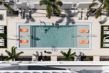 Mint House St. Petersburg by Kasa