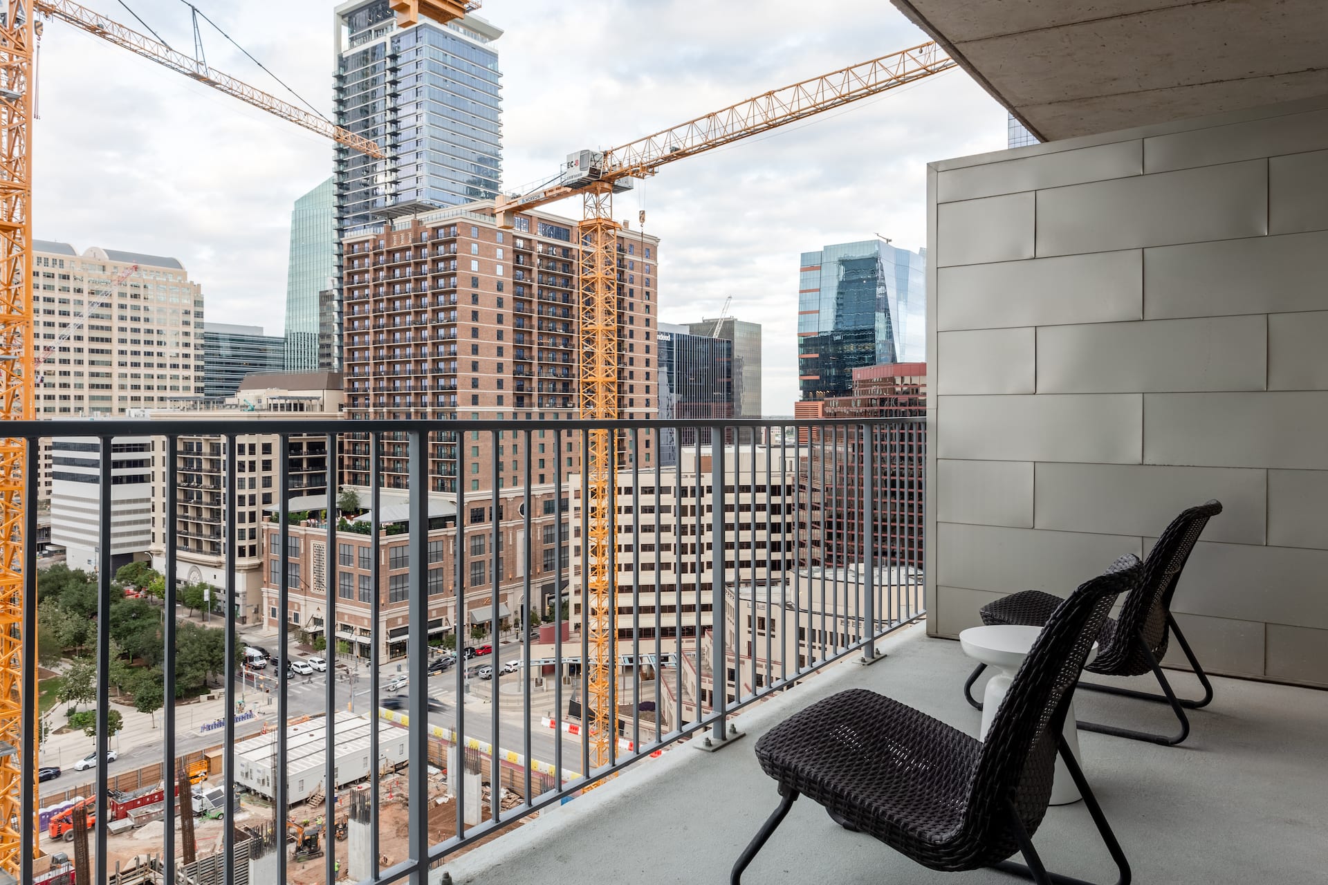 1 Bedroom | King with City View