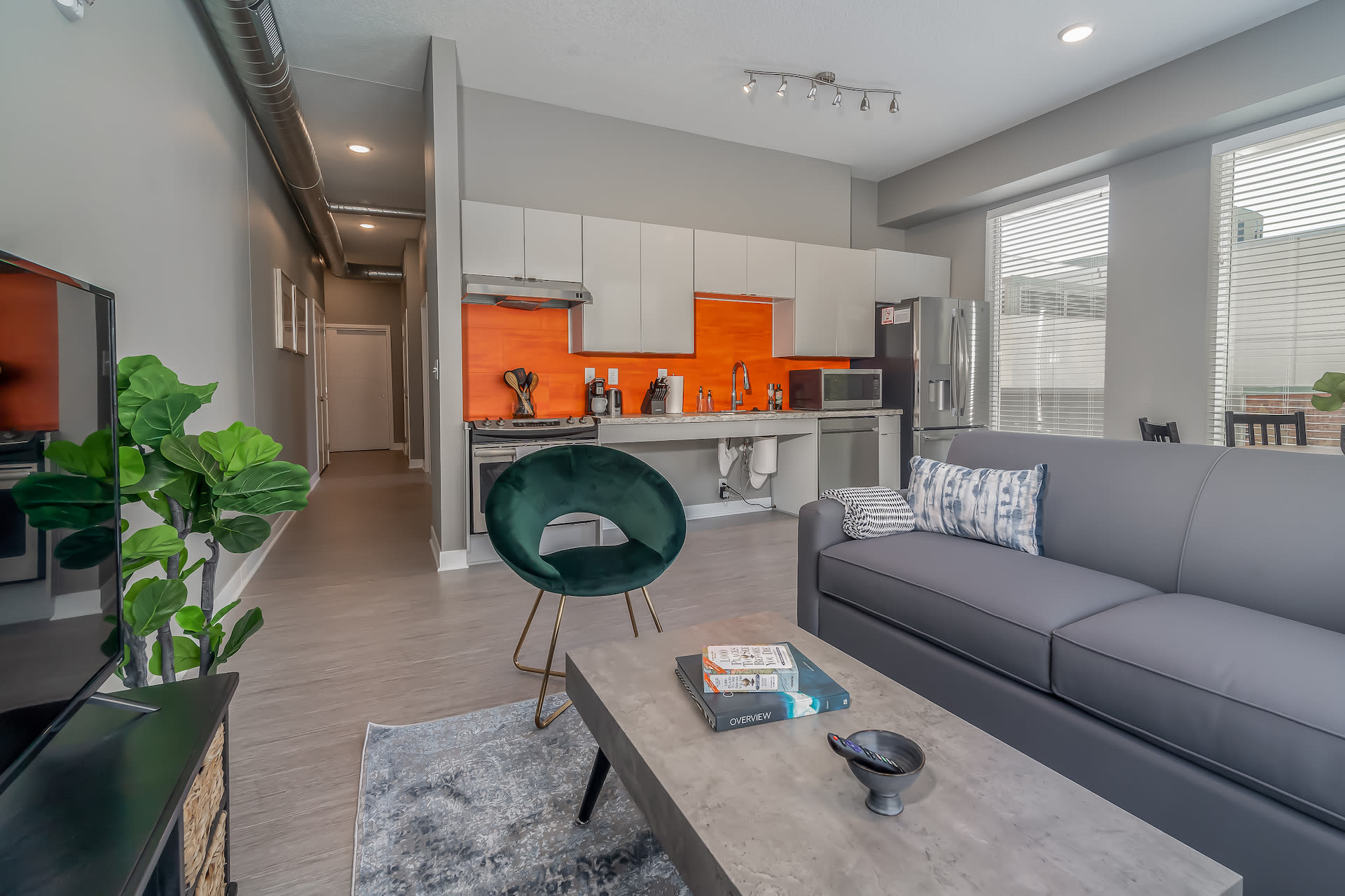 3 x 2 Bedroom | King & Queen