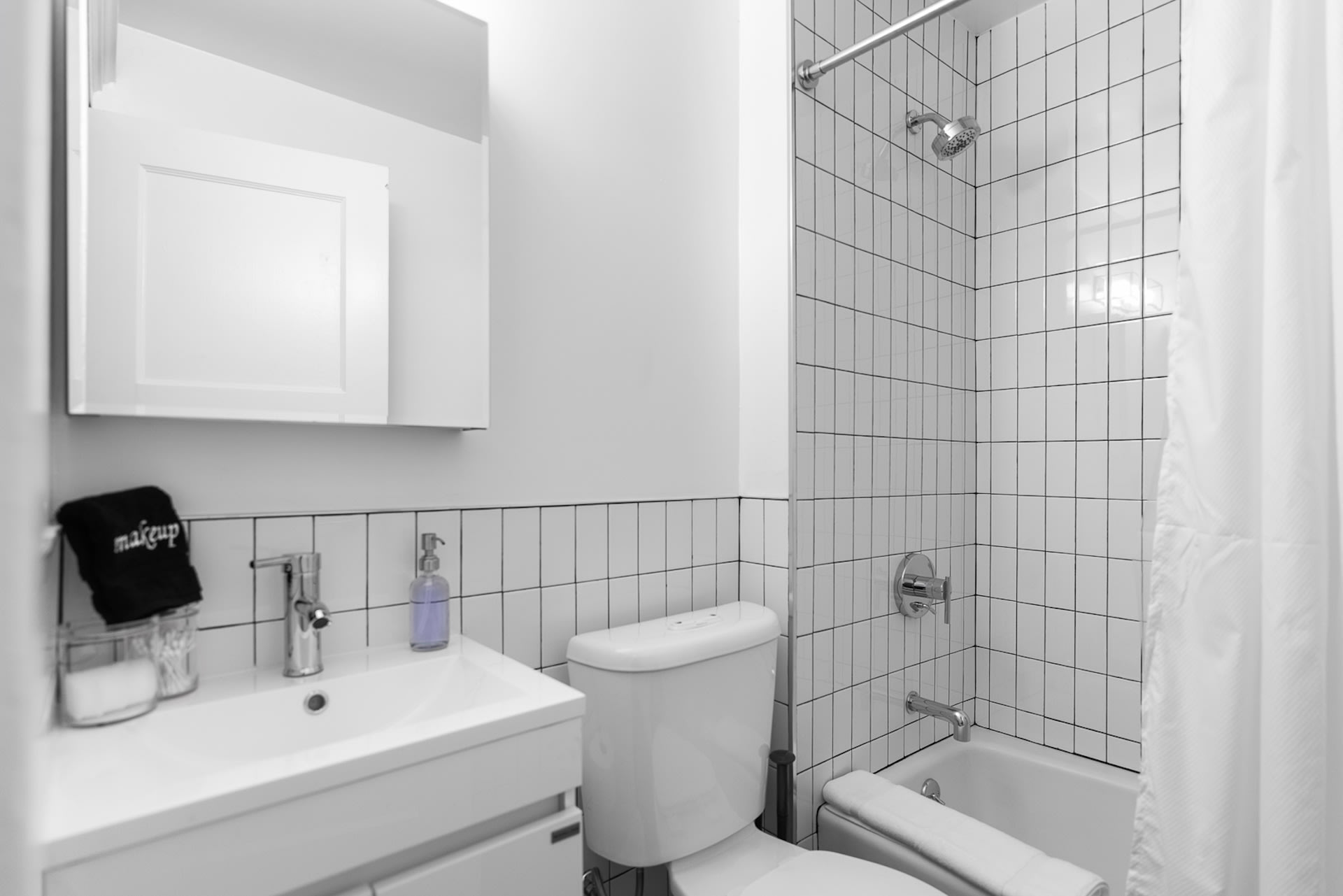 Hearing Accessible Queen Room