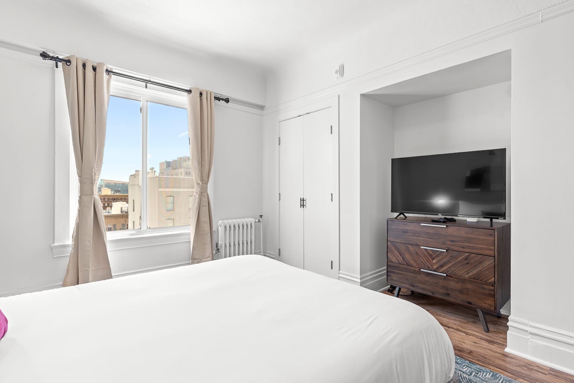 Hearing Accessible Queen Room