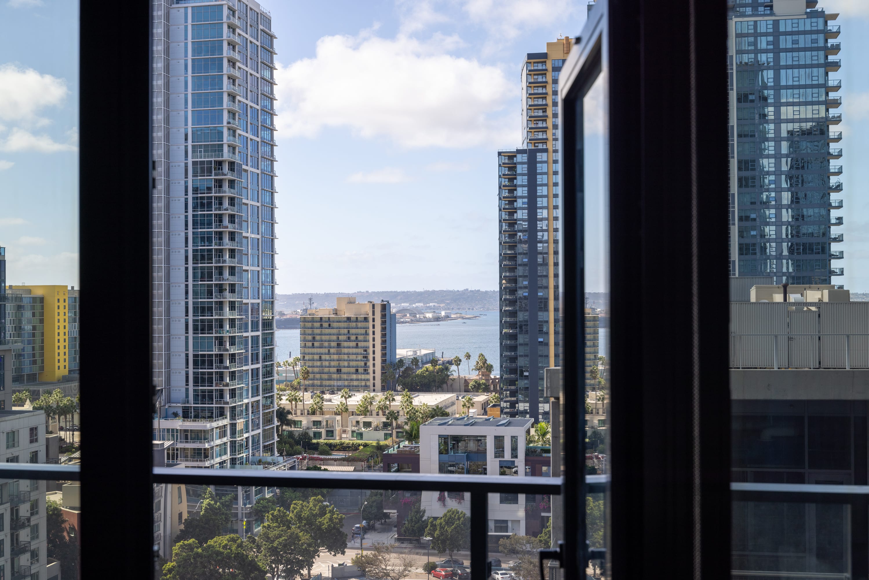 Bay View 1 Bedroom | Queen 
