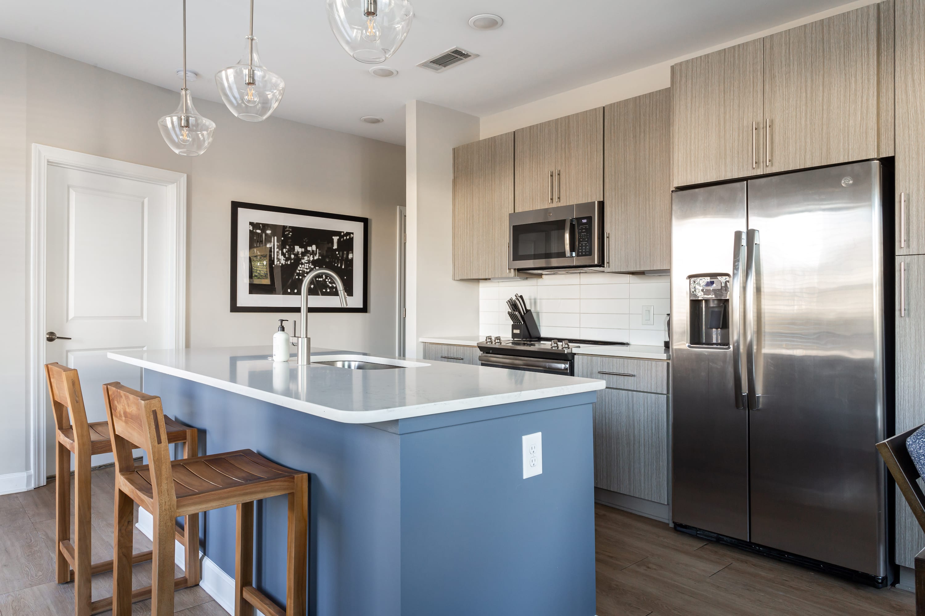 2 Bedroom | King and Queen