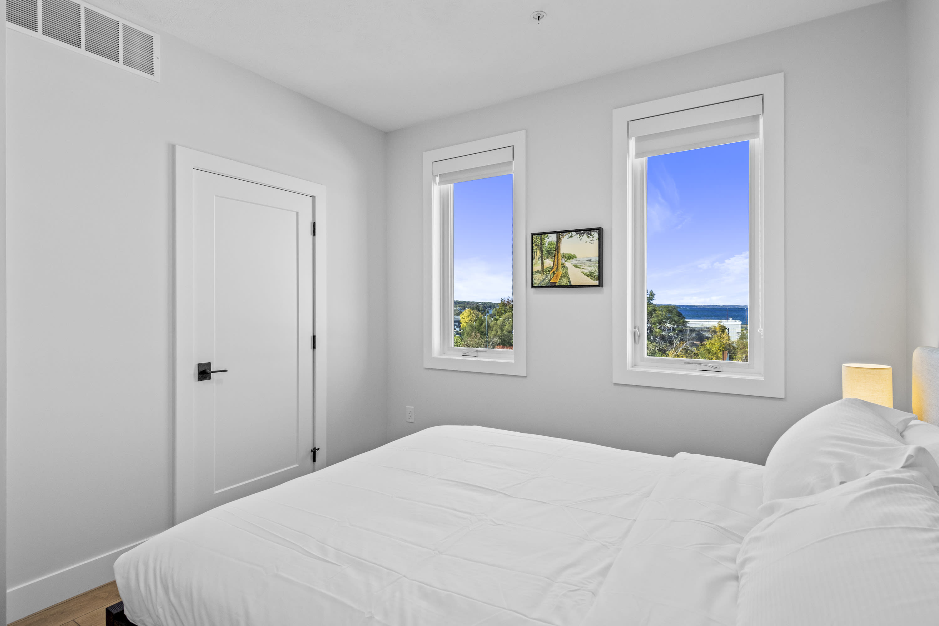 1 Bedroom | Queen