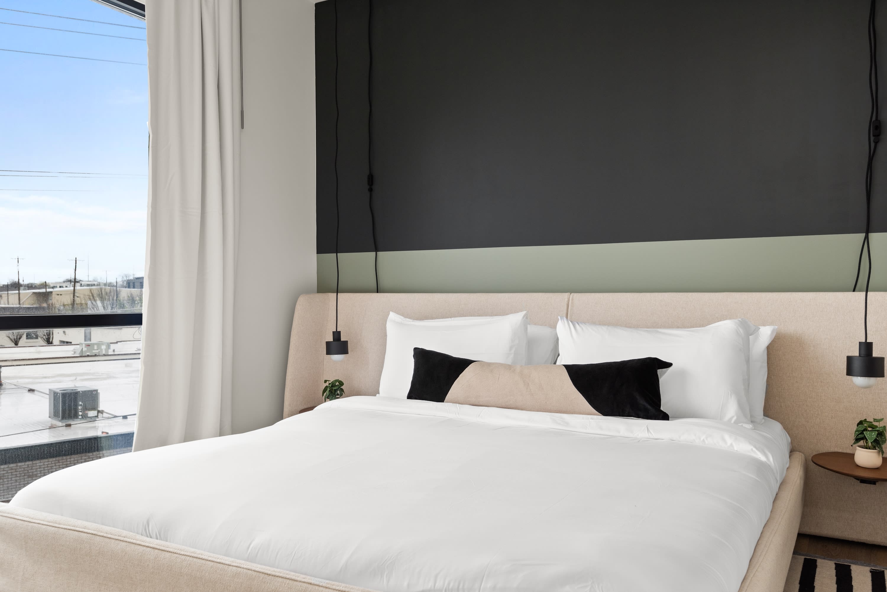2 Bedroom | King and Queen