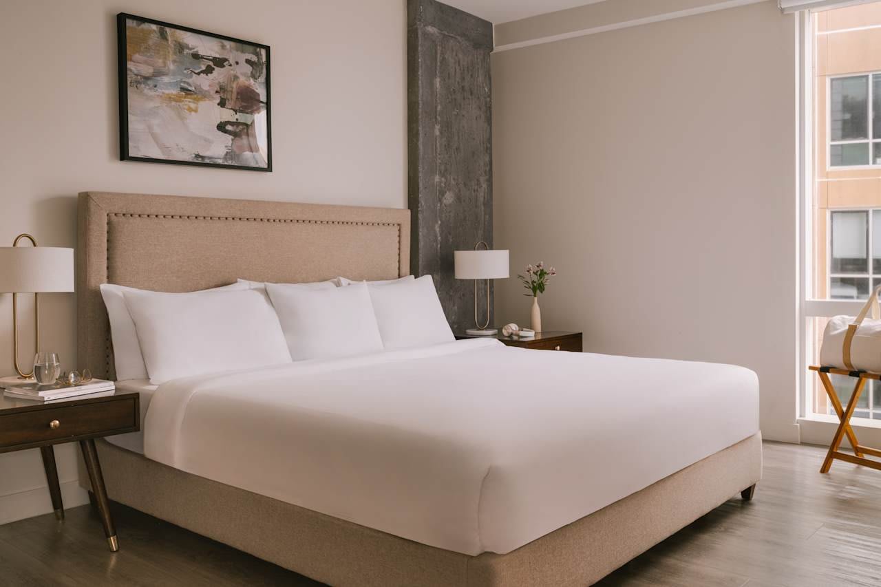2 Bedroom | King and Queen