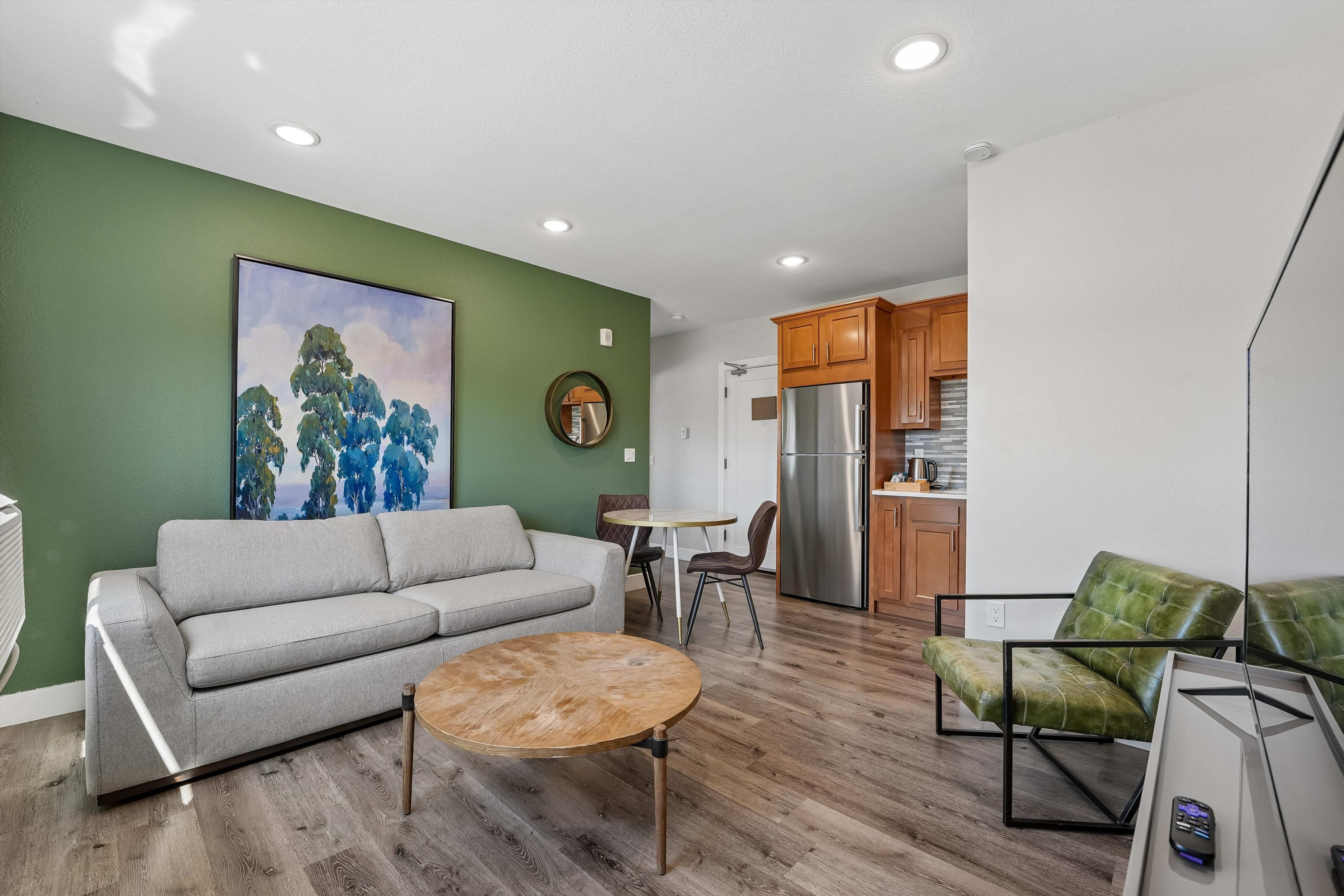 2 Bedroom | Queen and Queen