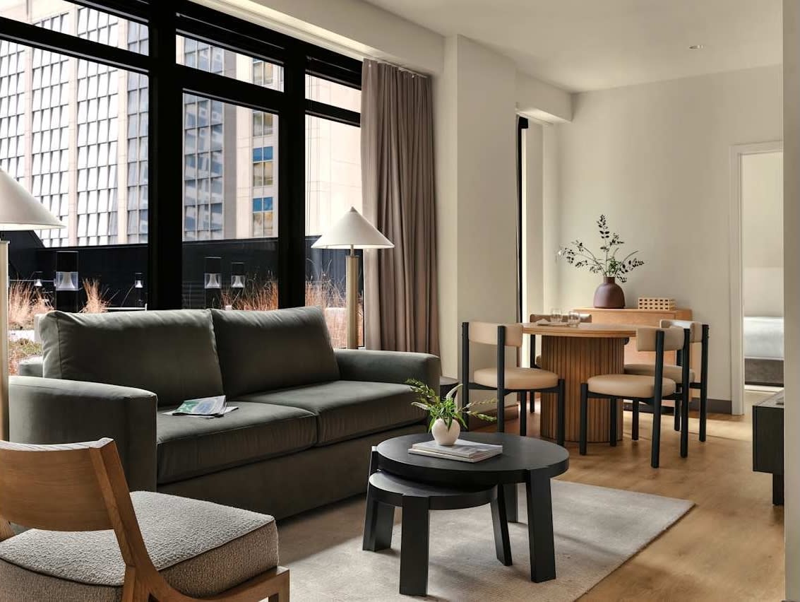 2 Bedroom | King and Queen