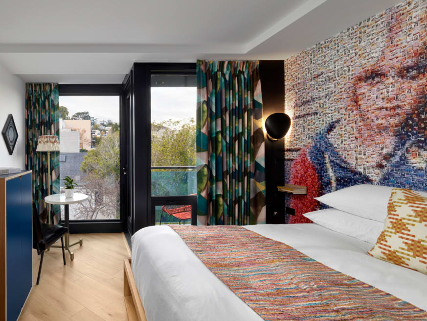 Castro hotel