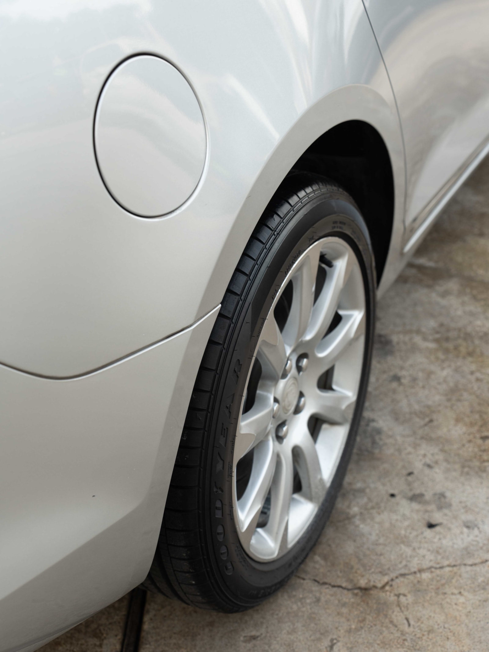 2011 Buick LaCrosse CXS - Photo 24