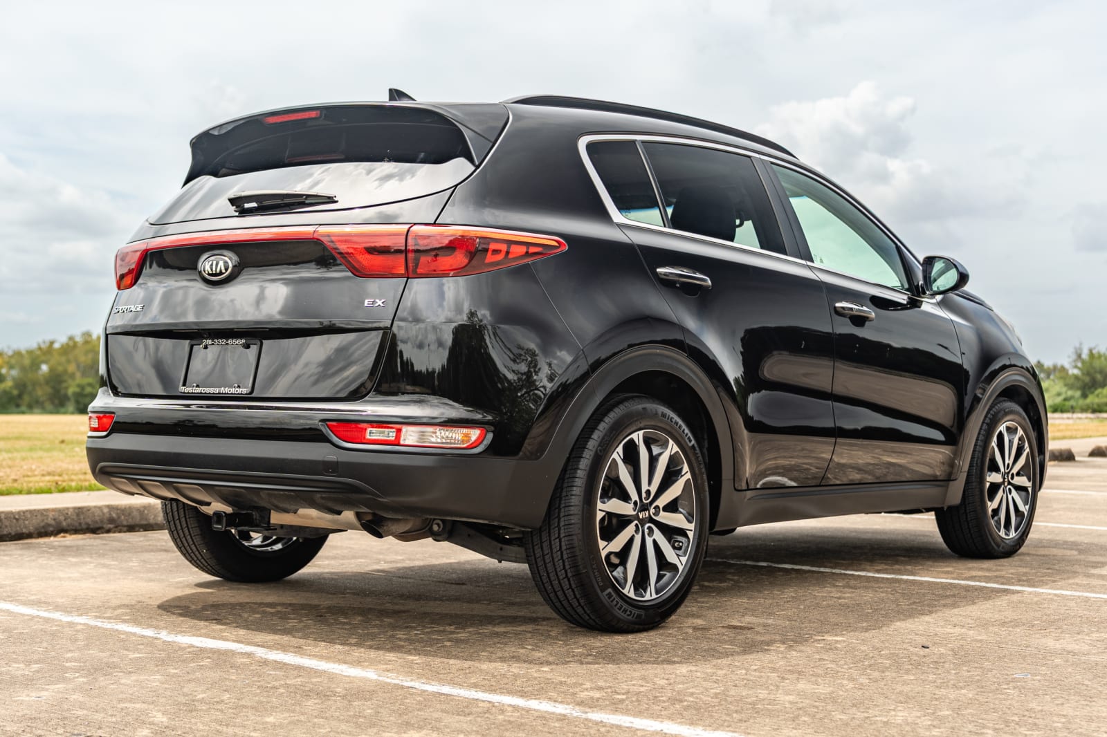 2019 Kia Sportage EX - Photo 2