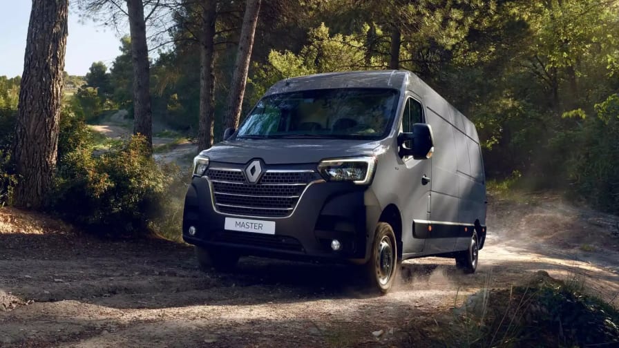 Renault Master kører offroad