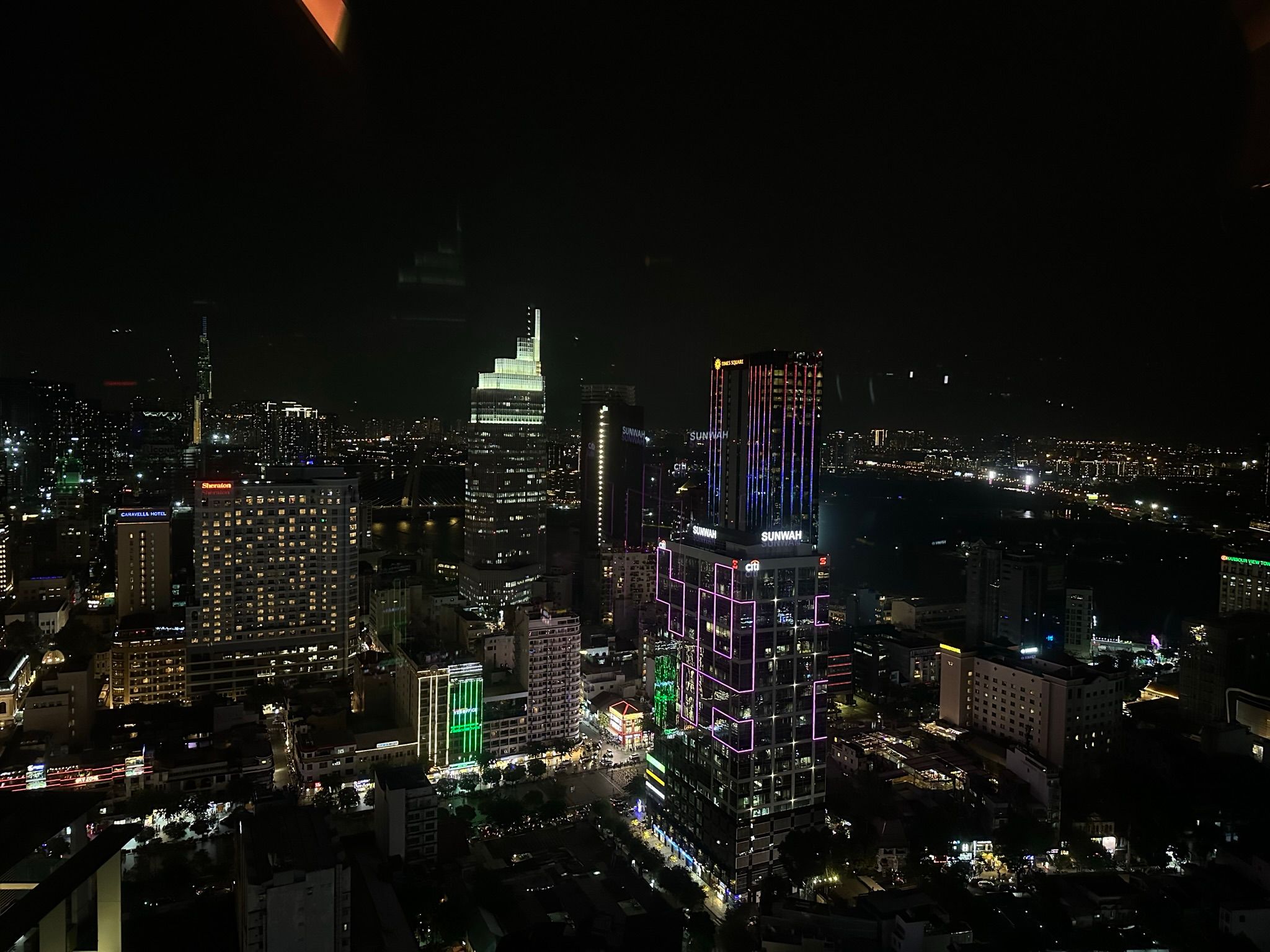 View tầng 28 từ nhà hàng