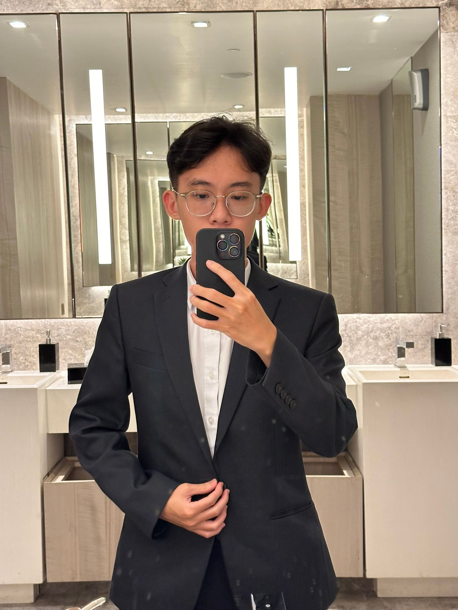 How do I look?!