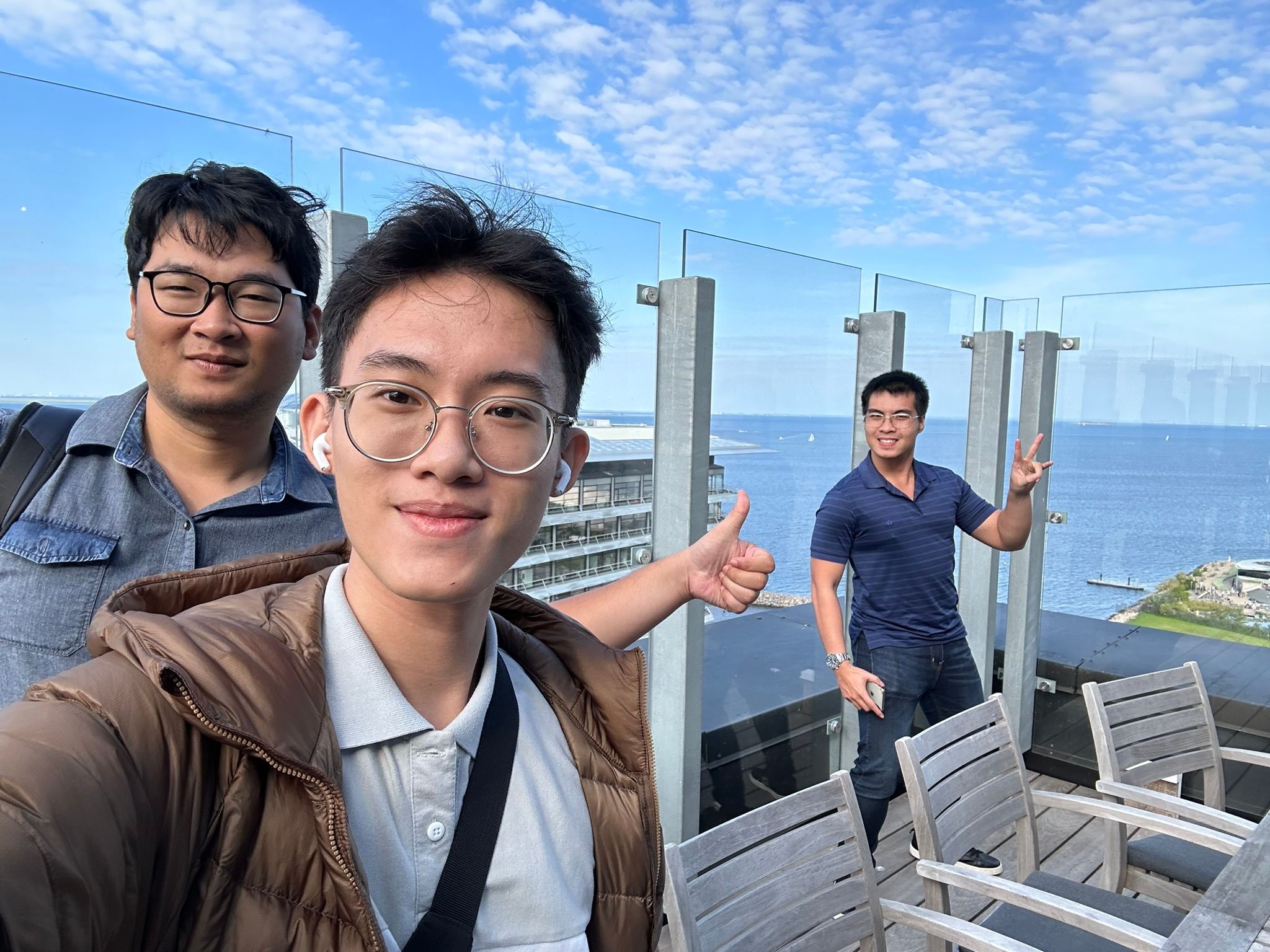 Anh em tụi tui chụp tấm làm kỉ niệm :3