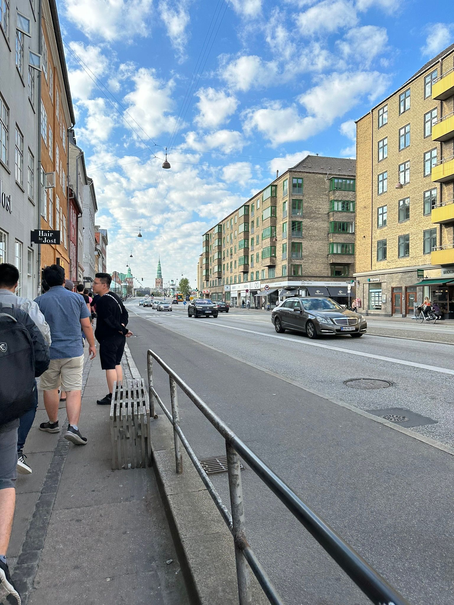 fmuqwxtzrnqcnagq9rou-md.jpg