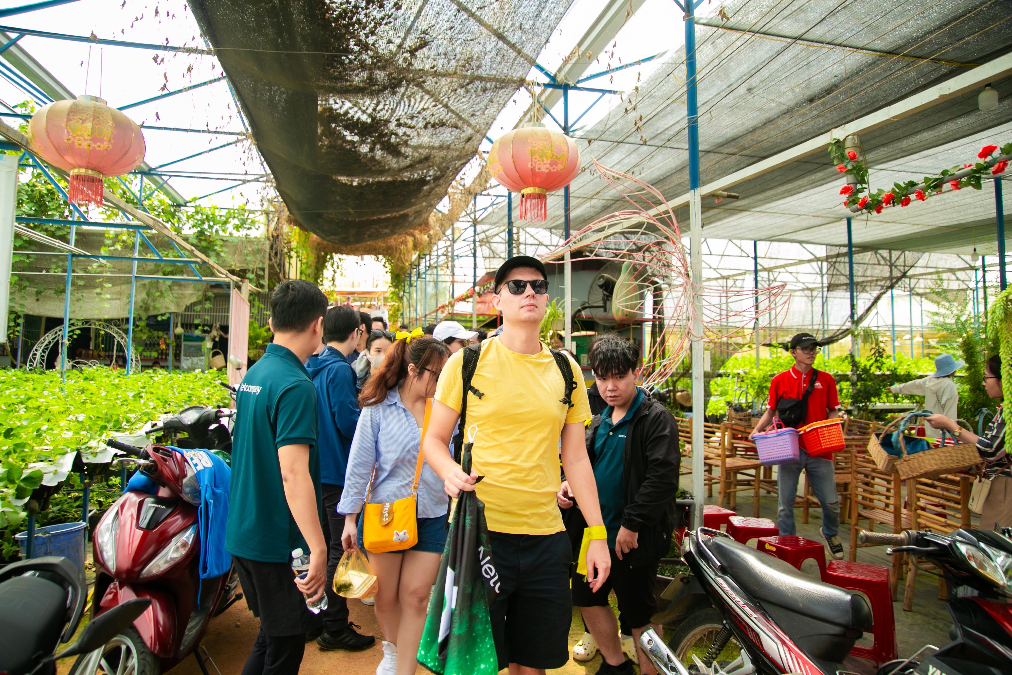 Anh đội trưởng áo vàng, slayyyy