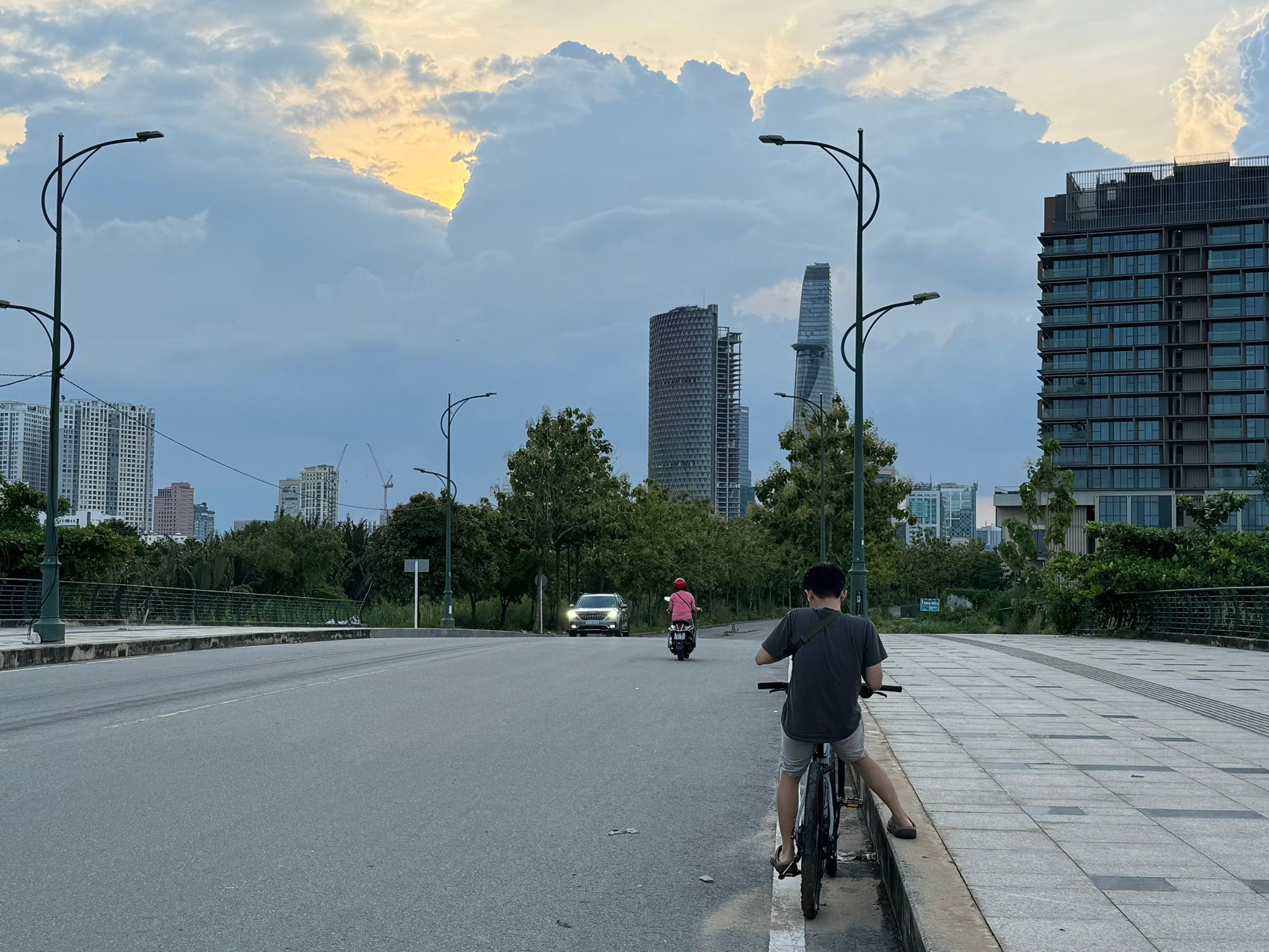 Khúc này đang chụp hình&nbsp;