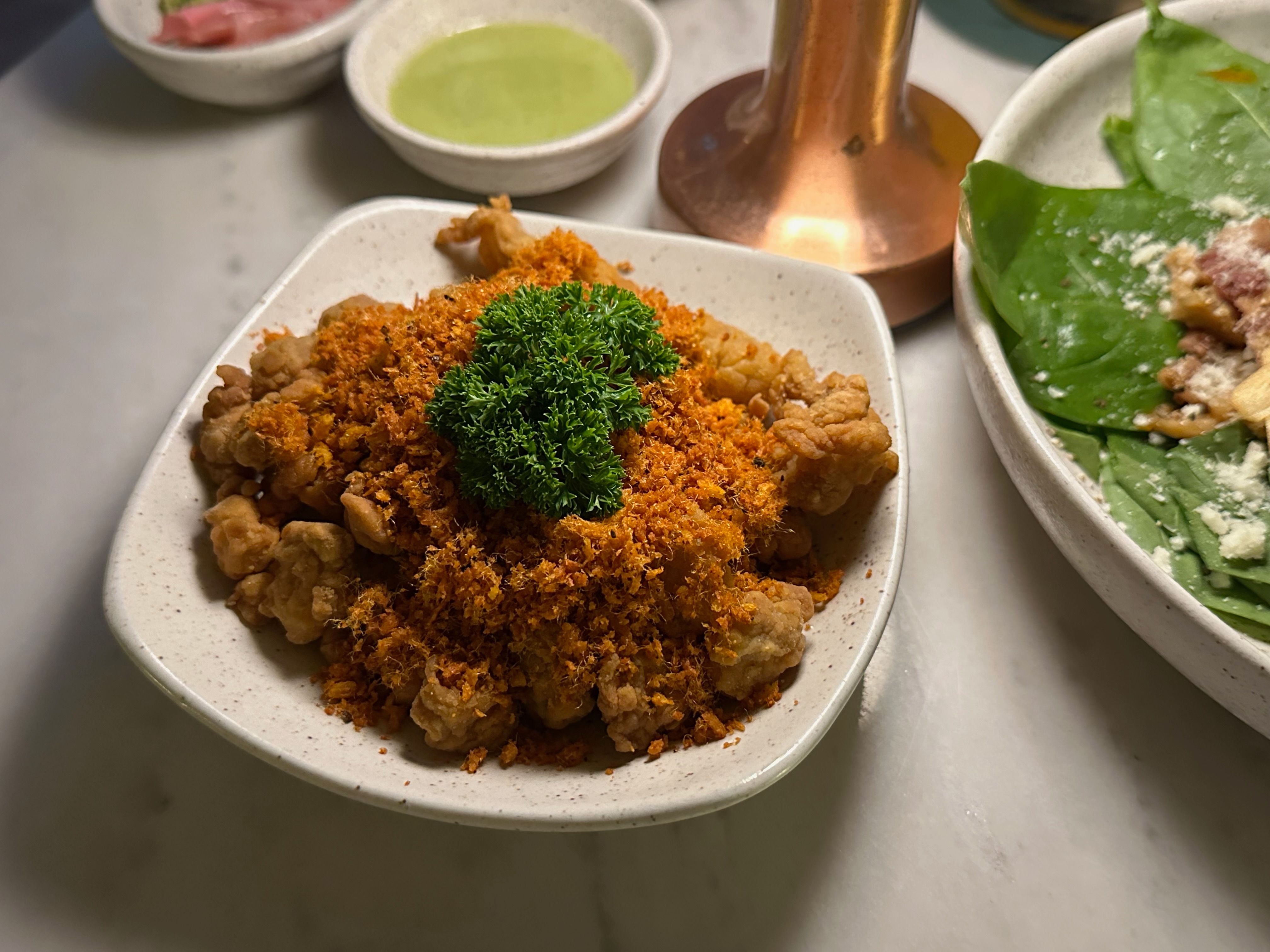 Sụn gà phủ cá trê chiên&nbsp;