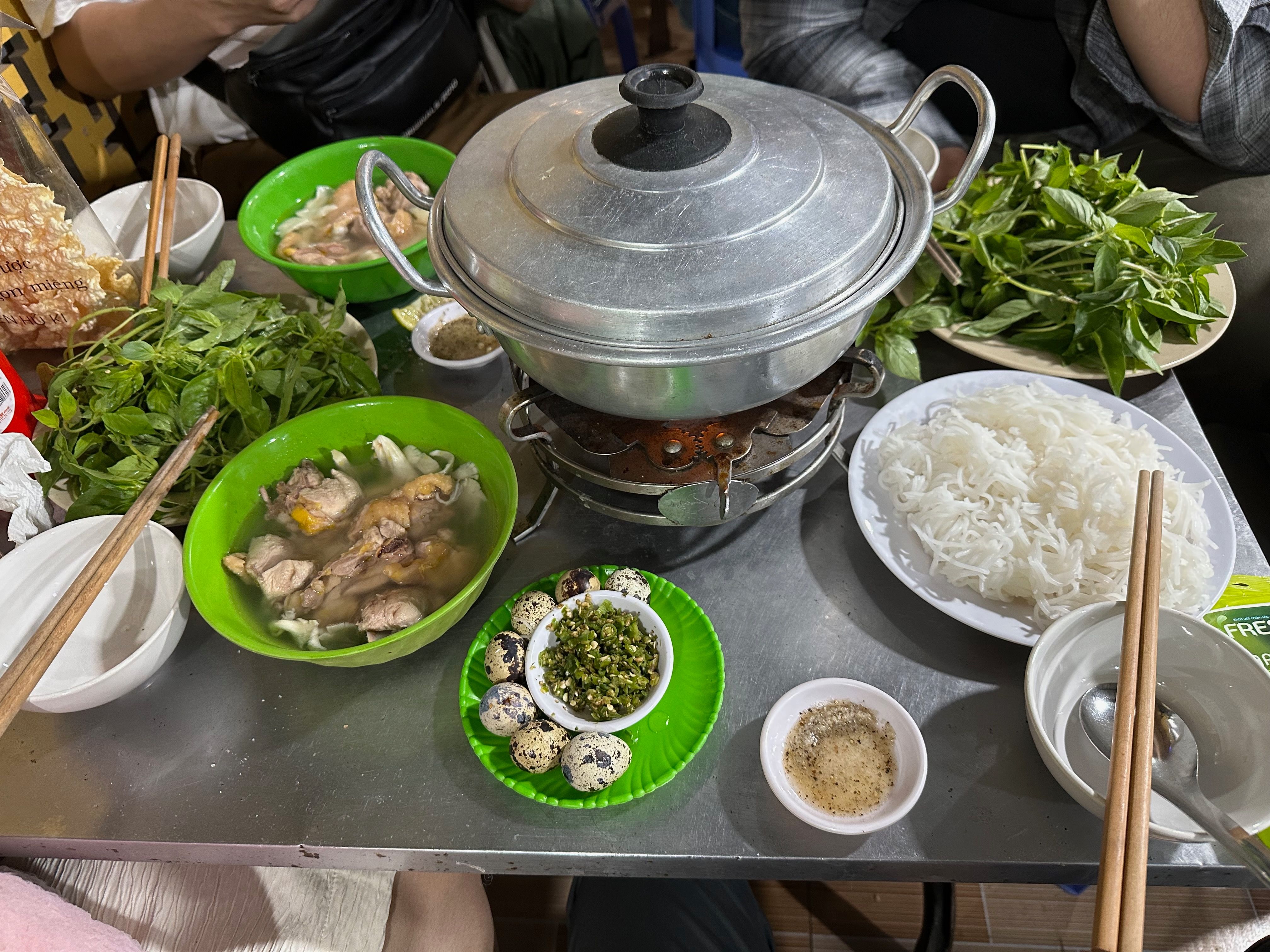 Ăn cho ớt vô mới ngonn