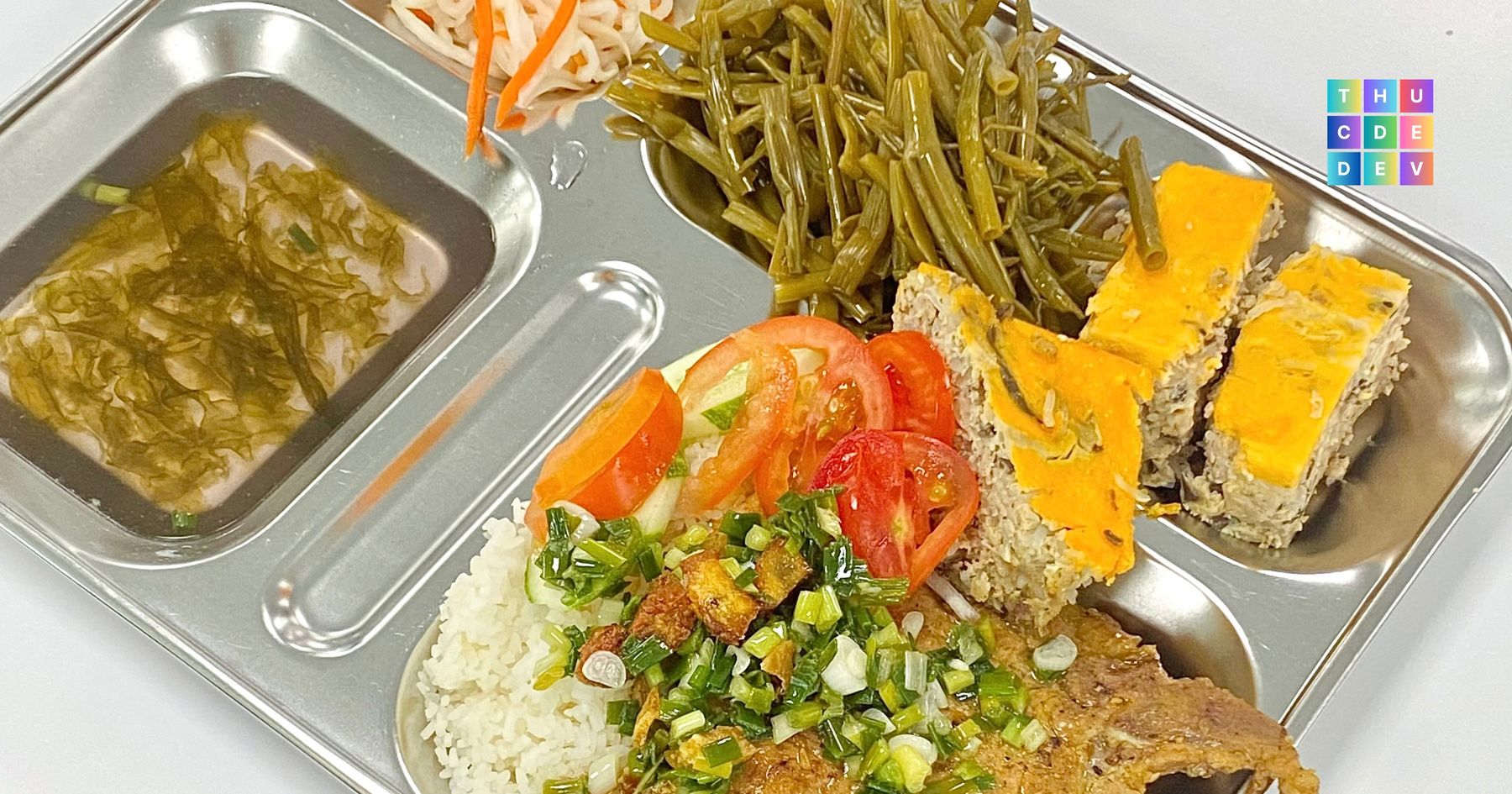 Bữa ăn trưa văn phòng do công ty hỗ trợ và chuẩn bị sẽ như thế nào?
