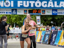 ALDI Women's Running Gala