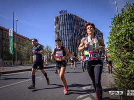  🏃 Prag Halbmarathon 2025 - Alle Strecken-, Ergebnis- und Anmeldeinfos Motiv 