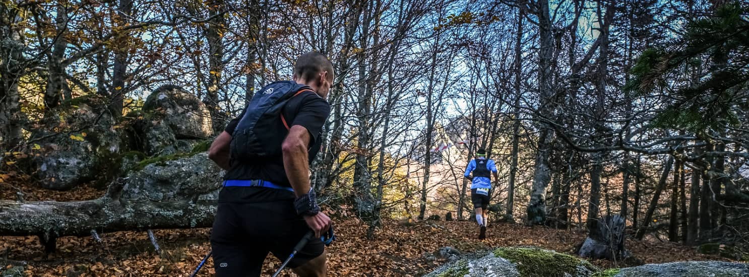 Les bâtons de randonnée, pour ou contre ? » Randonnée pédestre en Aveyron