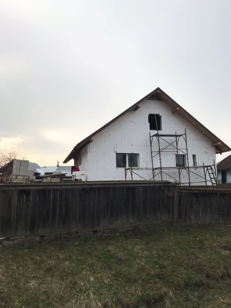 Viața te ridică și te coboară când nu te aștepți, dar Dumnezeu îti luminează calea prin oamenii buni — fotografia 7 din 11
