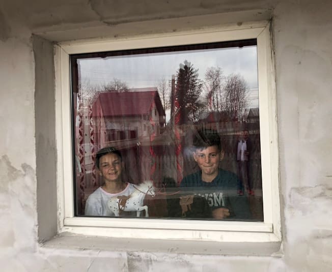 Viața te ridică și te coboară când nu te aștepți, dar Dumnezeu îti luminează calea prin oamenii buni — fotografia 10 din 11