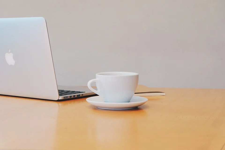 Un redactor articole online se poate ocupa de prezenta afacerii tale si in Social Media? Raspunsul e da, ba chiar este indicat