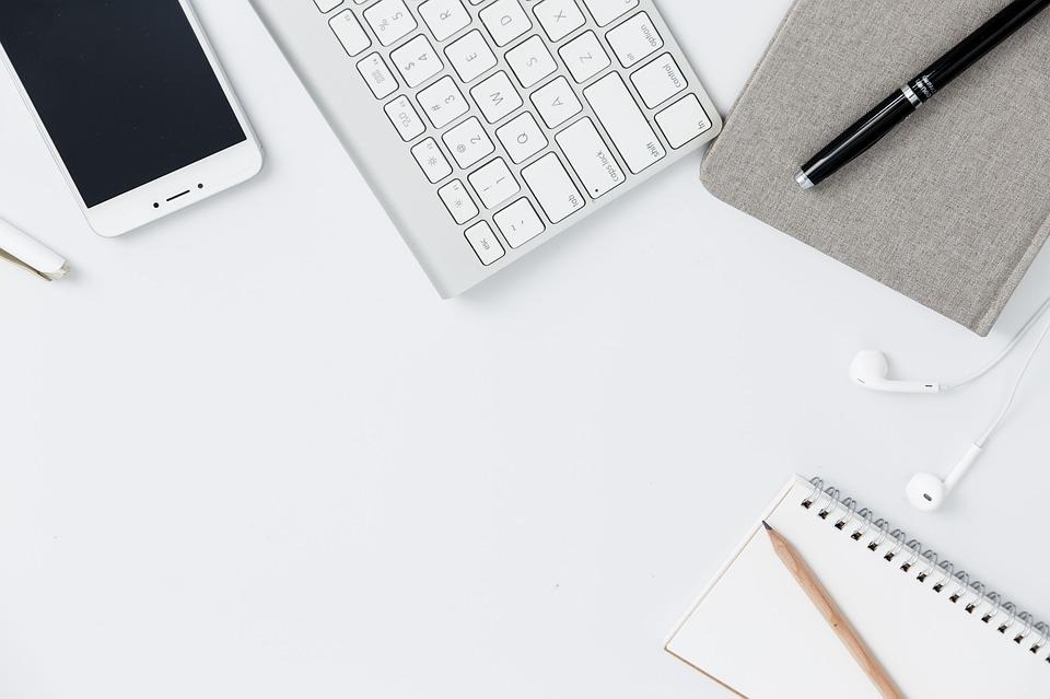 Apelam la firma de content writing?