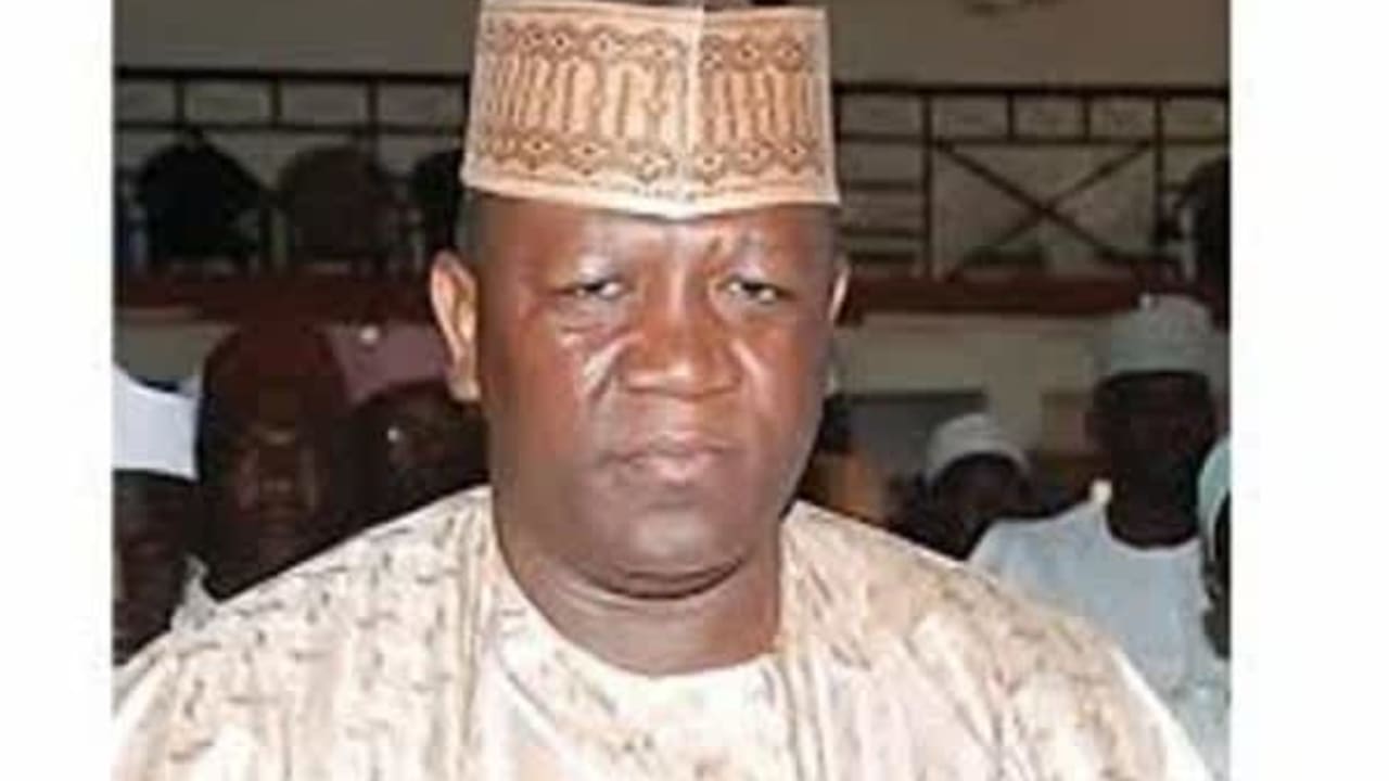 Shame: Ex-Governor Yari forfeits $669,248 to Federal Government Shame: Ex-Governor Yari forfeits $669,248 to Federal Government