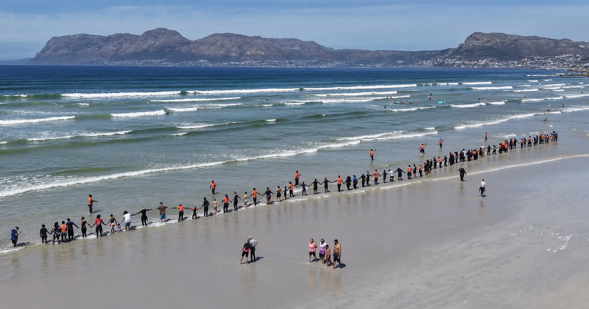 Cape Town Non-Profit Waves for Change Showcases Early Mental Health Support