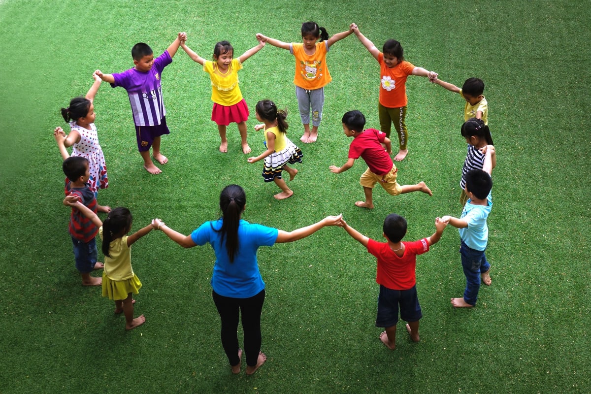 Why Kids Get Easily Distracted—And Why Science Says It Is Actually Their Superpower