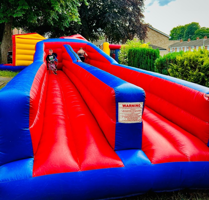 Bungee Run Garden City Castles Bouncy Castle Hire Hertfordshire