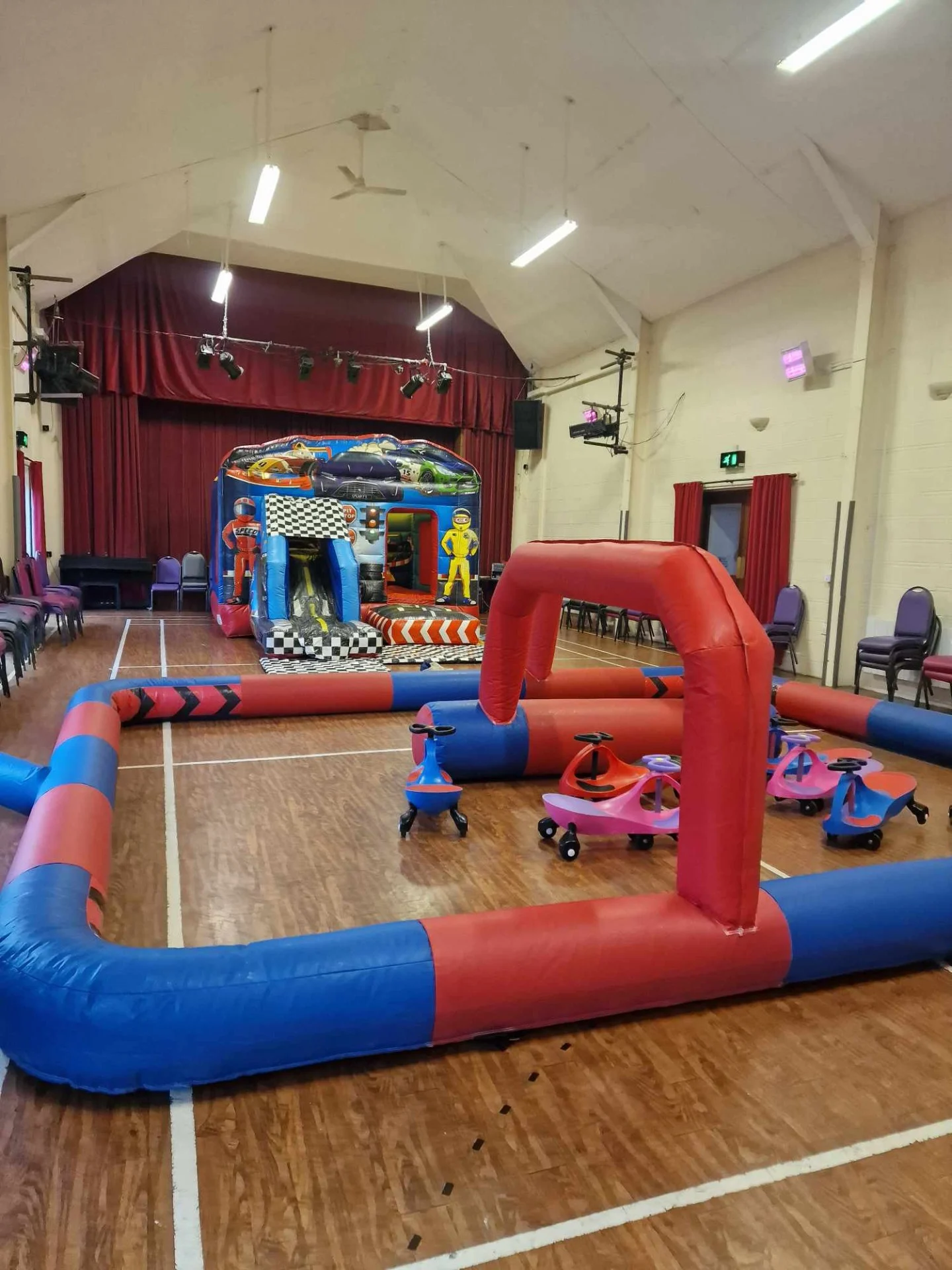 Didi Car Race Track And Premium Slide Castle Plymouth Bouncy Castles