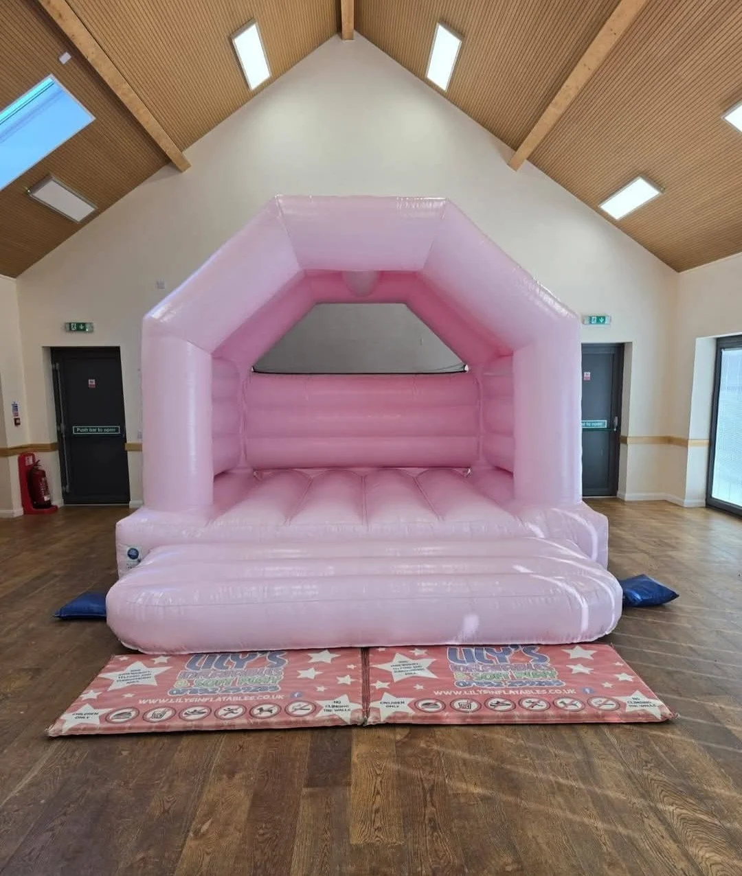 Lilys Inflatables And Soft Play