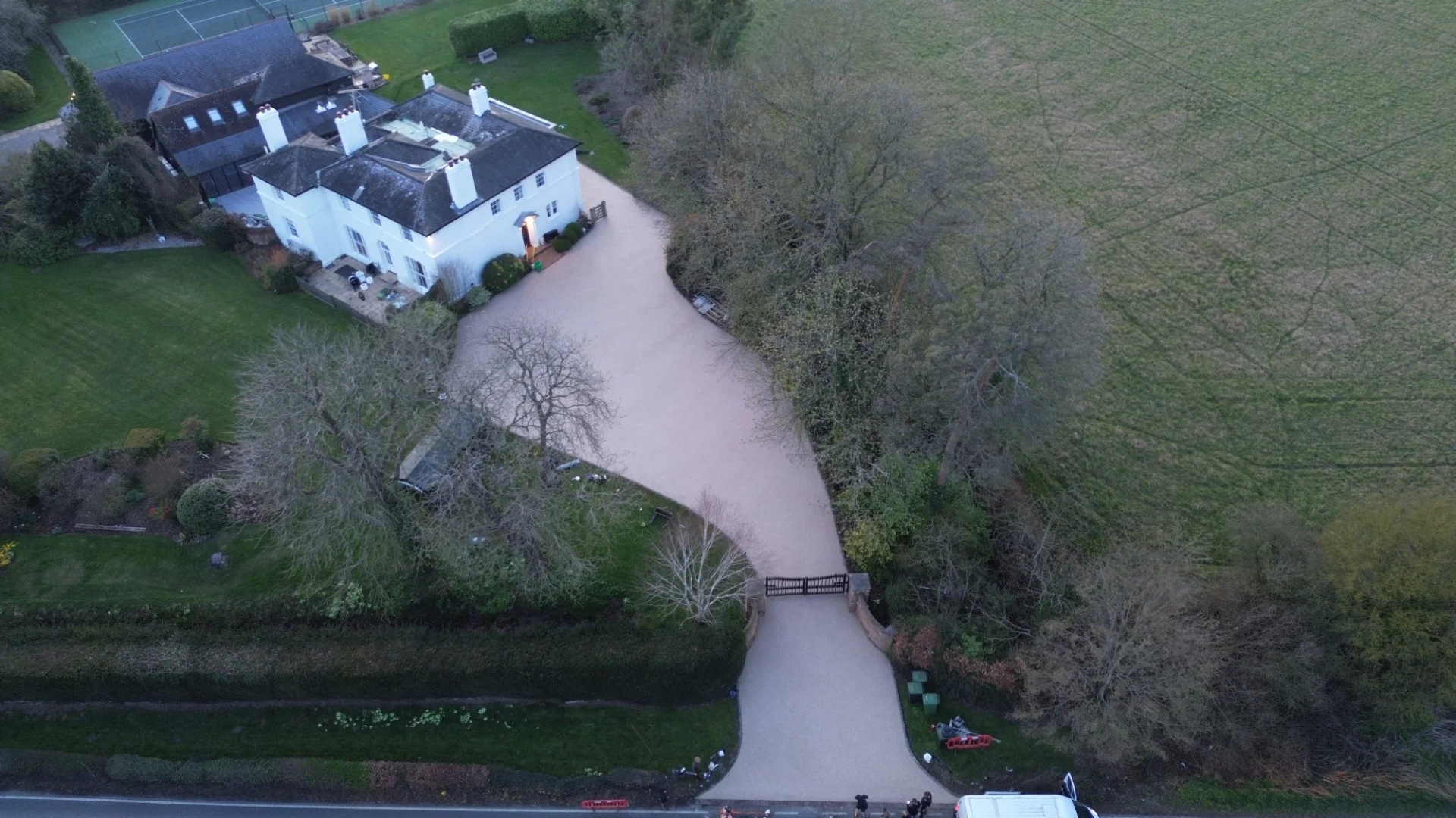 Go Big Or Go Home 550m Resin Bound Installation Completed In A Day  Why Bespoke Resin Yorkshire Ltd Is The Team You Need
